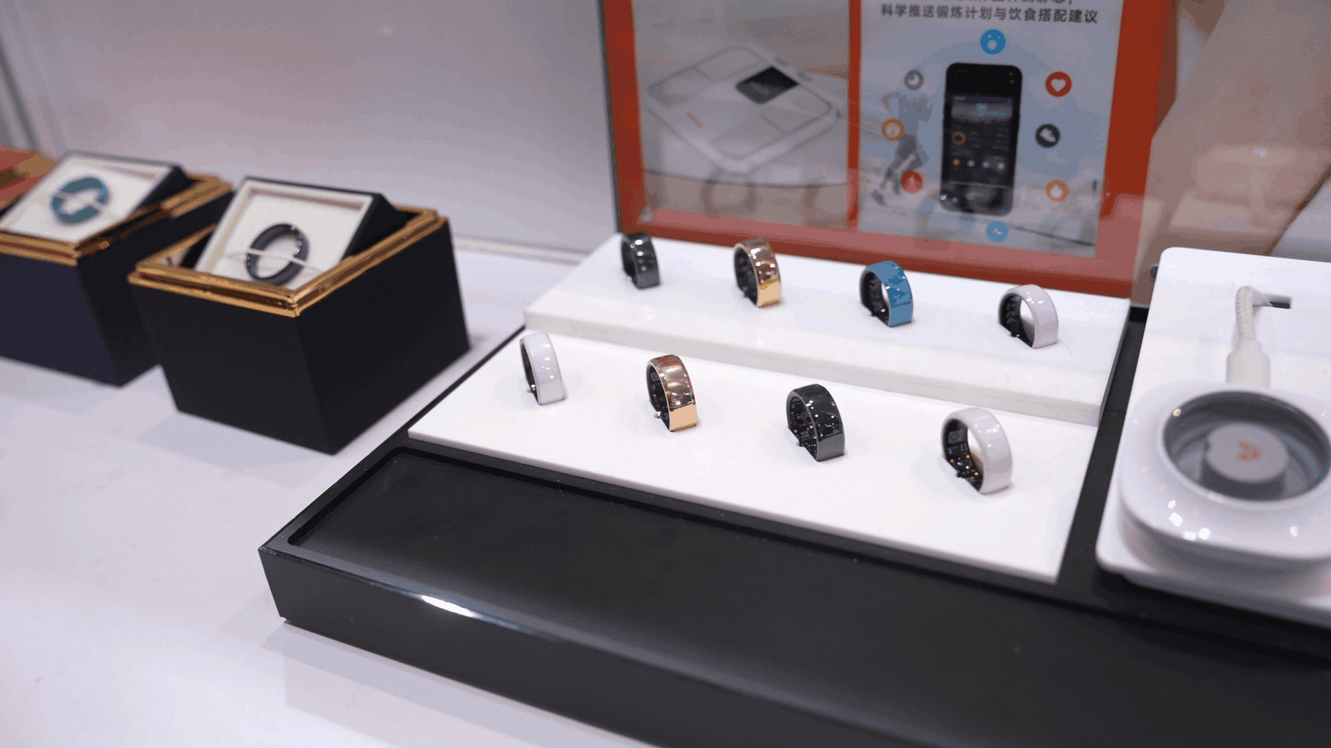 hunt智能戒指、体脂秤生态组合破局千亿赛道麻将胡了试玩智能穿戴热潮席卷礼品展Vita(图7) hunt智能戒指、体脂秤生态组合破局千亿赛道麻将胡了试玩智能穿戴热潮席卷礼品展Vita(图7)